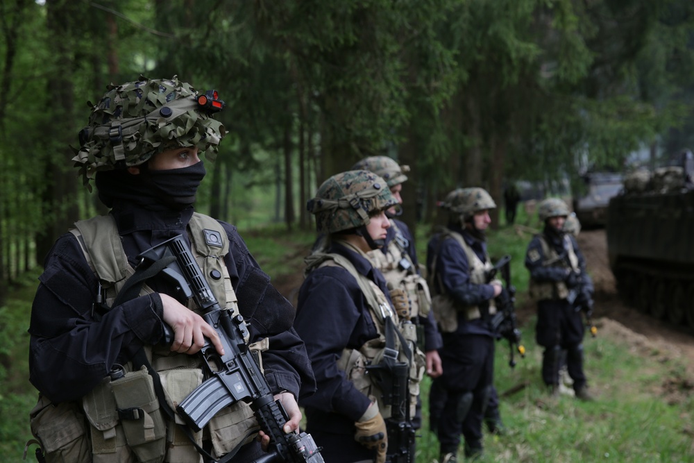 Romanian Soldiers Prepare for Assault