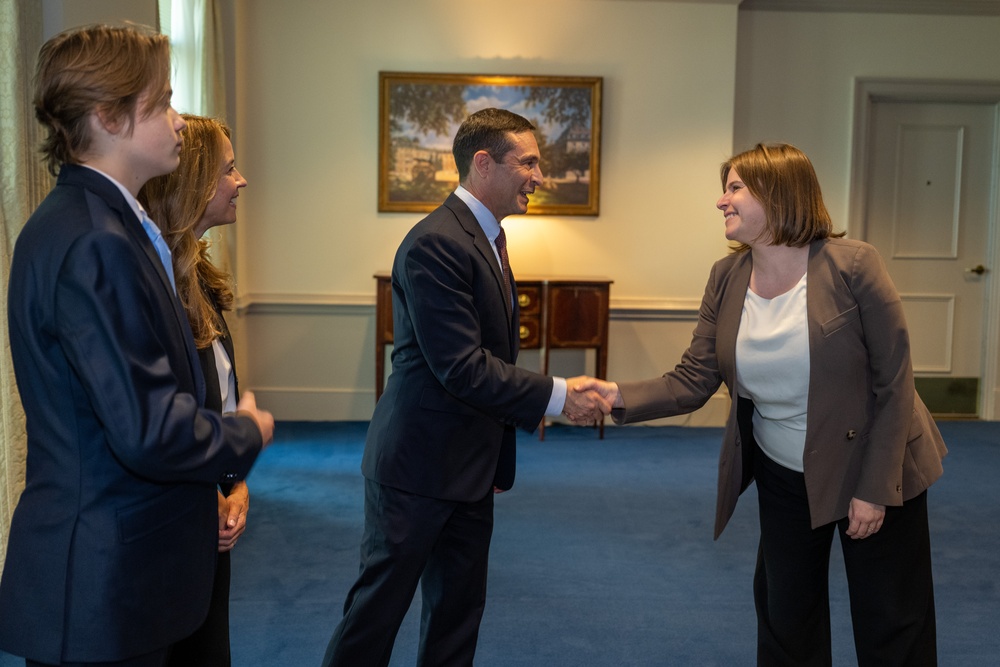 Secretary Austin swears in DIU Director Douglas Beck