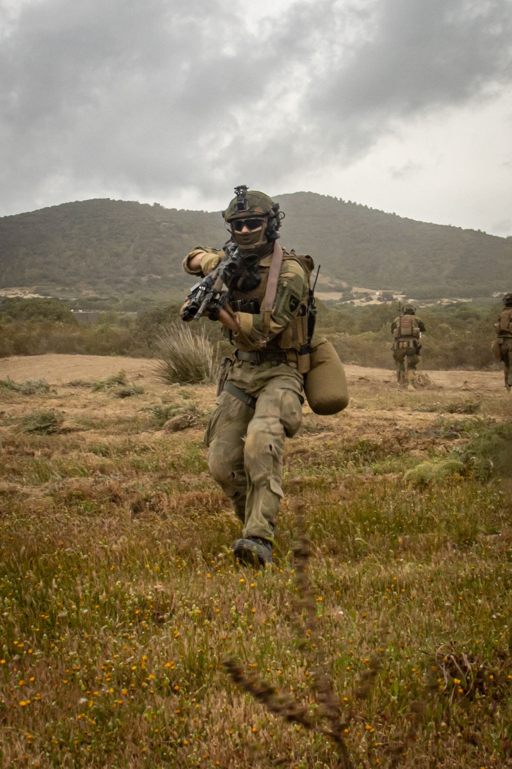 German, Dutch, Norwegian Troops Train with German NH90 Helicopters