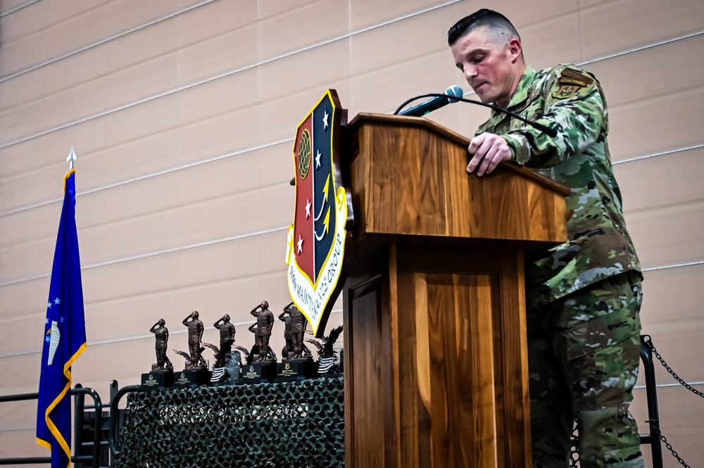 305th MXG hosts annual Knucklebuster Awards Banquet