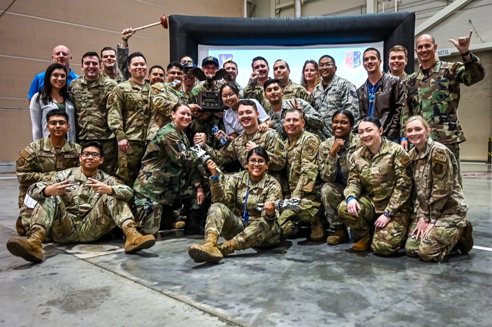 305th MXG hosts annual Knucklebuster Awards Banquet