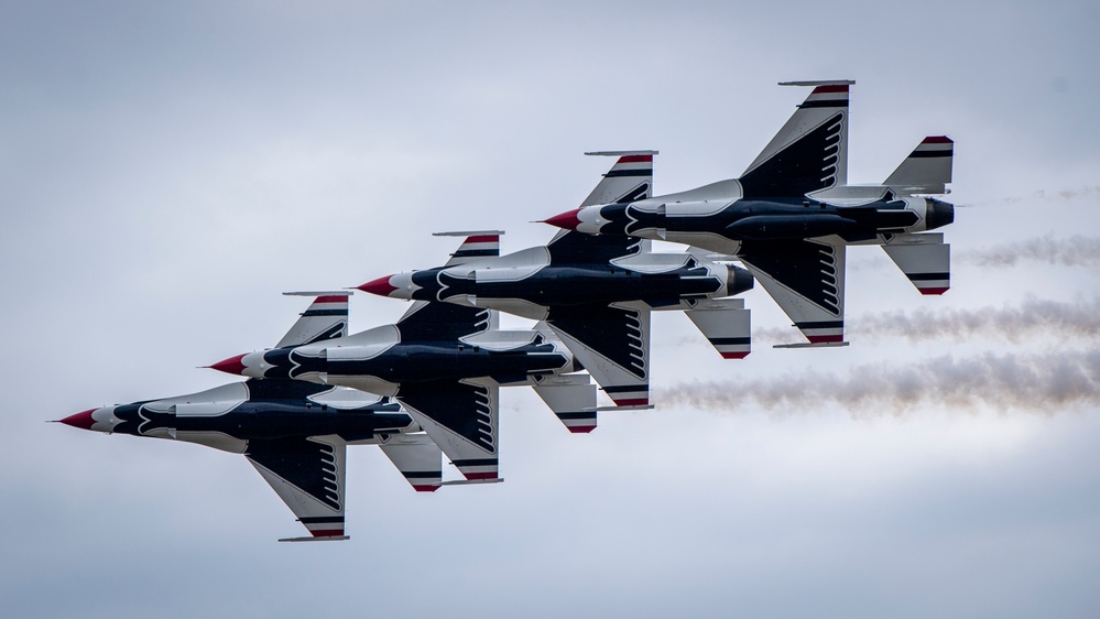 Thunderbirds Soar Over Sanford