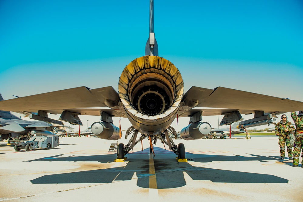 Flight Line Proves Lethal and Ready During Large-Scale Exercise