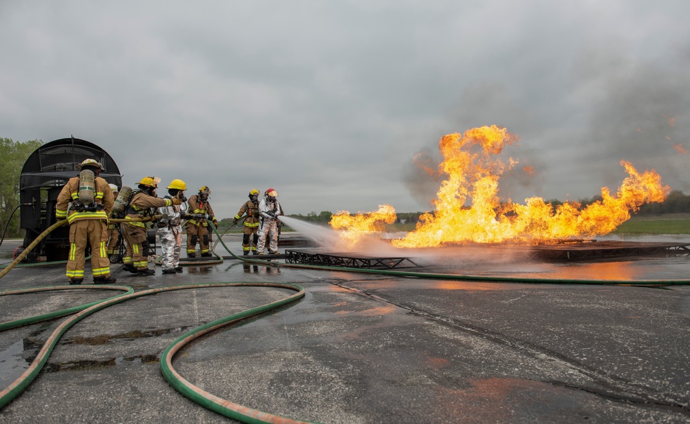 180FW Fire Protection Fights The Flames During Training Exercise