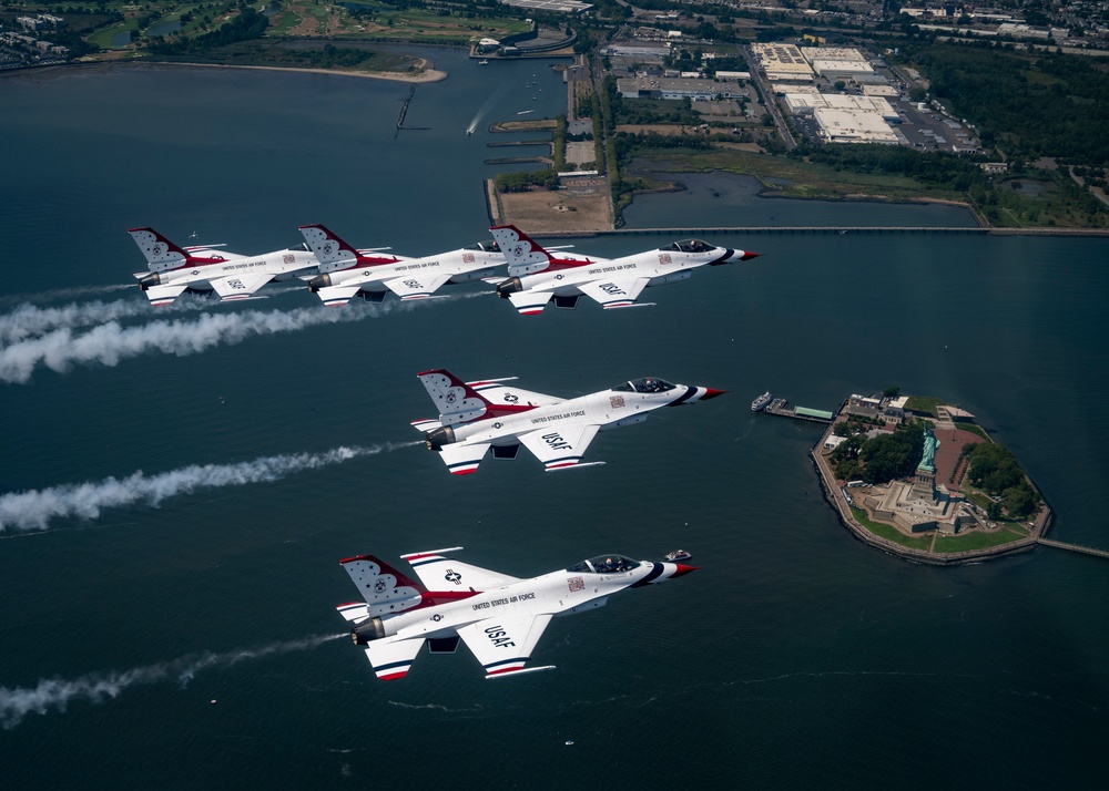 Thunderbirds Fly Over New York