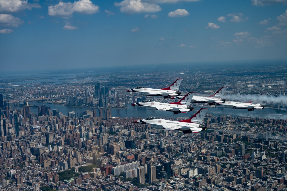 Thunderbirds Fly Over New York