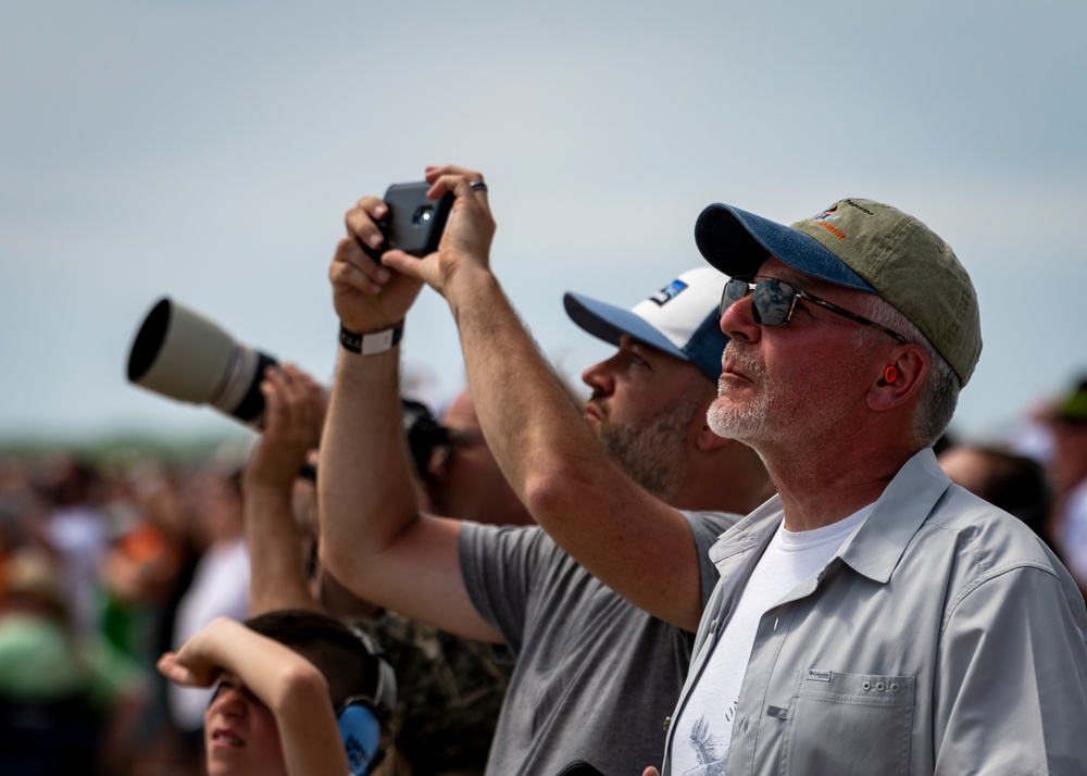 Thunderbirds Perform in Fort Wayne