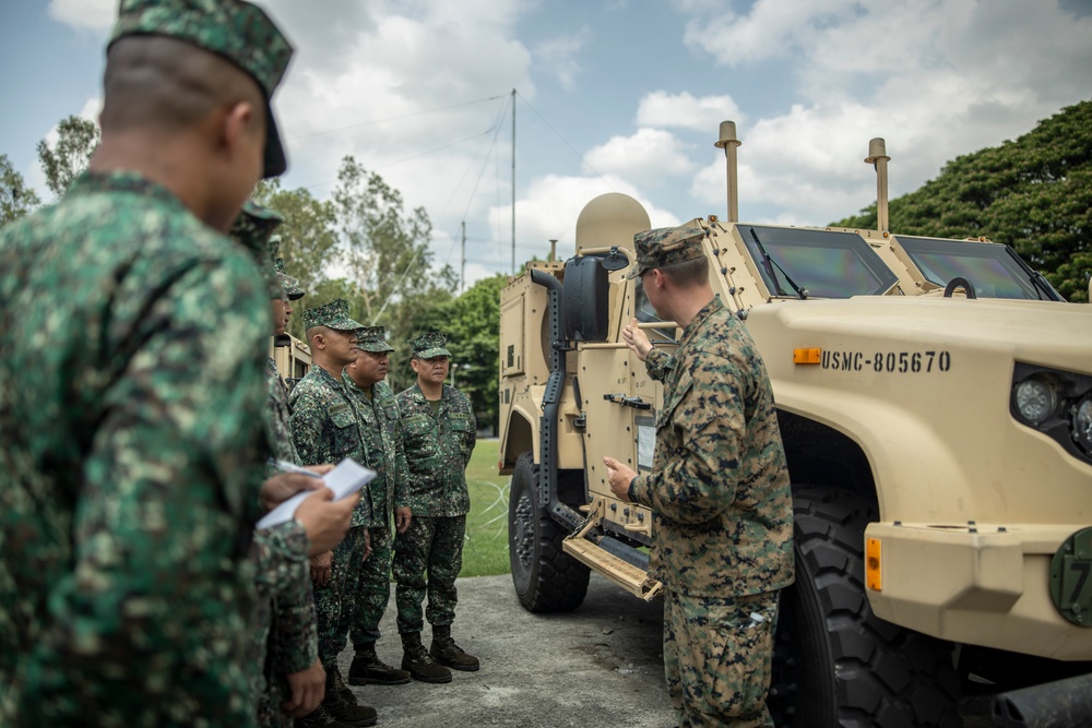 Balikatan 23 | 3d LAAB conducts SMEE Exchange with AFP