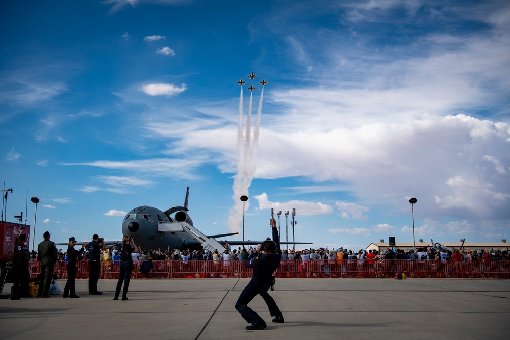 Thunderbirds return to Aerospace Valley