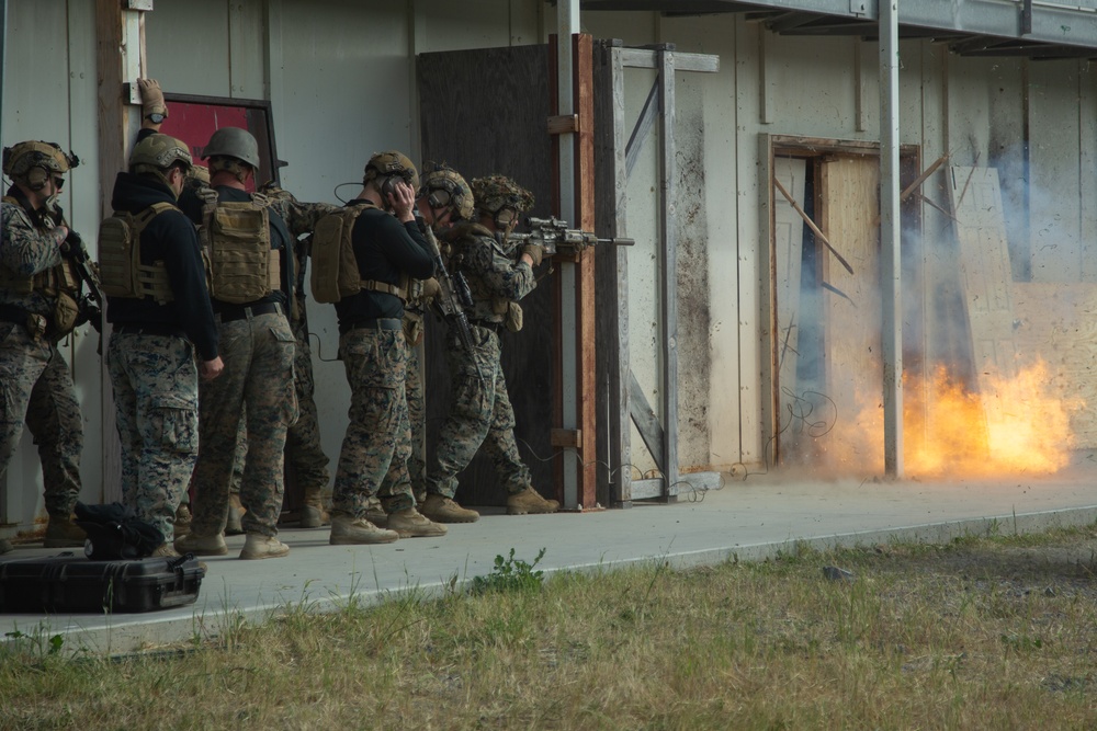 1st Battalion, 1st Marines participate in EOTG Breaching Course