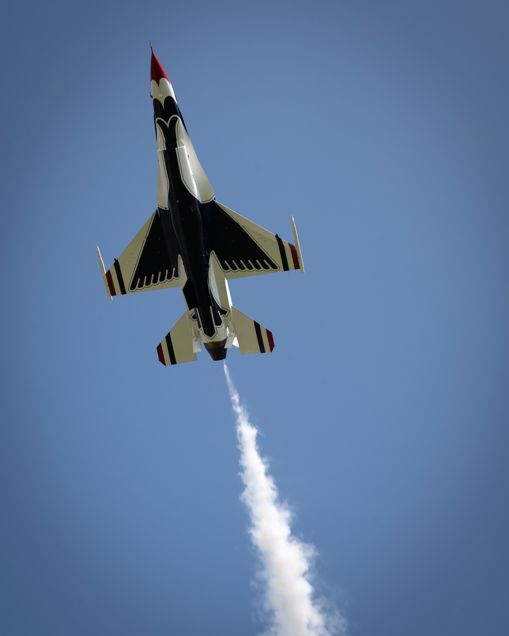 Thunderbirds, Blue Angels duo over Dover