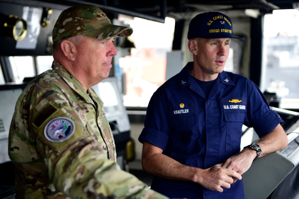 Lt. Gen. Ricky N. Rupp, commander, U.S. Forces Japan, visits U.S. Coast Guard Cutter Stratton (WMSL 752) in Yokosuka