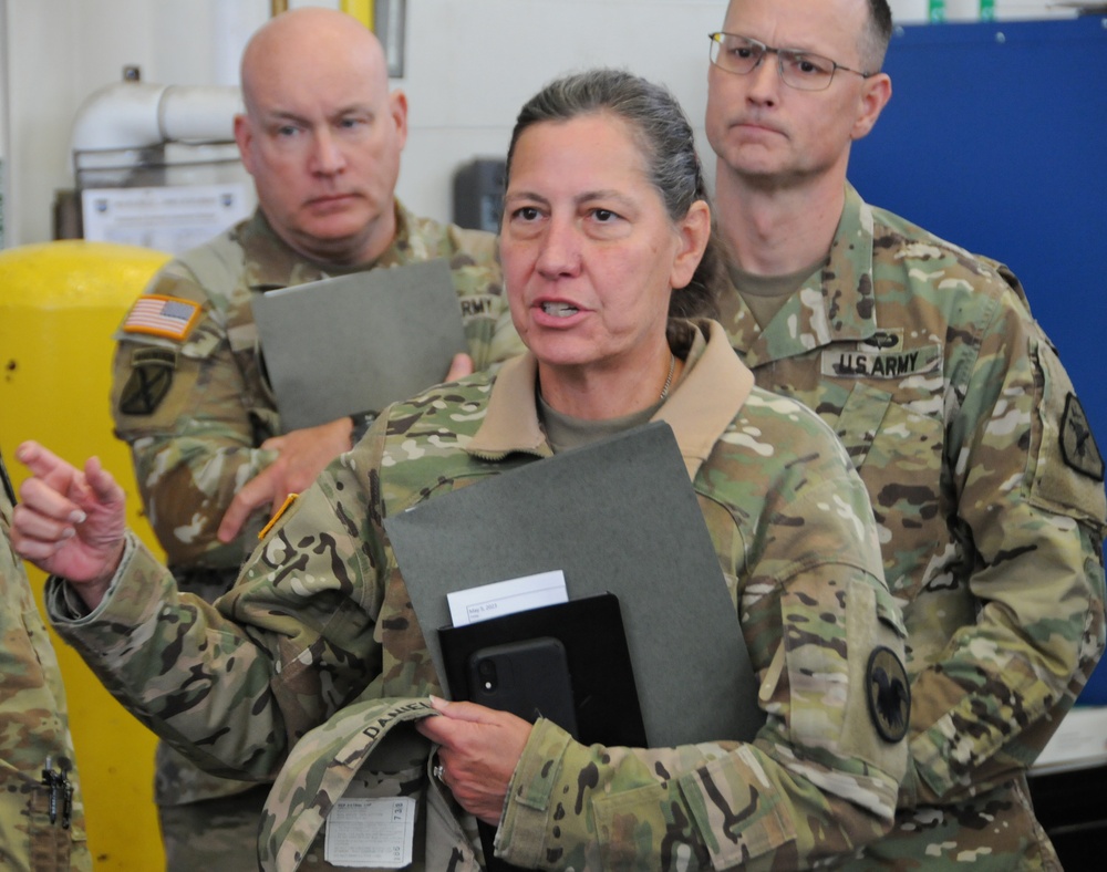 Army Reserve Chief focuses on readiness during senior-leader summit