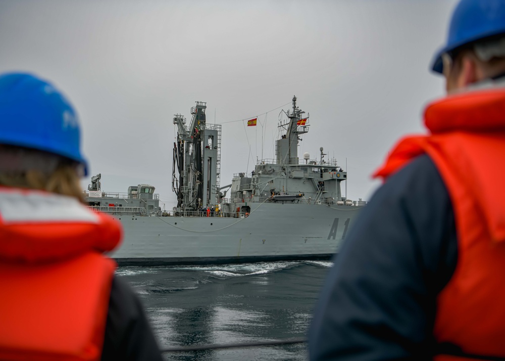 USS Oscar Austin (DDG 79) conducts replenishment-at-sea with Spanish Navy replenishment oiler Patiño (A 14) during exercise Formidable Shield 2023