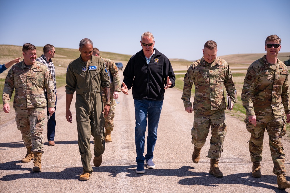 Malmstrom hosts Congressman Zinke