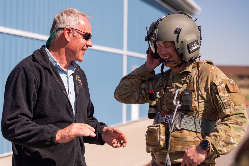 Malmstrom hosts Congressman Zinke