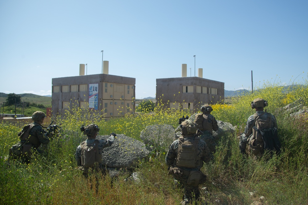 1st Battalion, 1st Marines participate in EOTG Raid Leaders Course