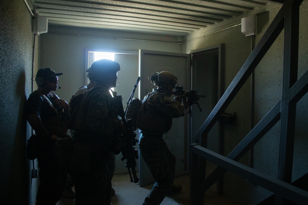 1st Battalion, 1st Marines participate in EOTG Raid Leaders Course