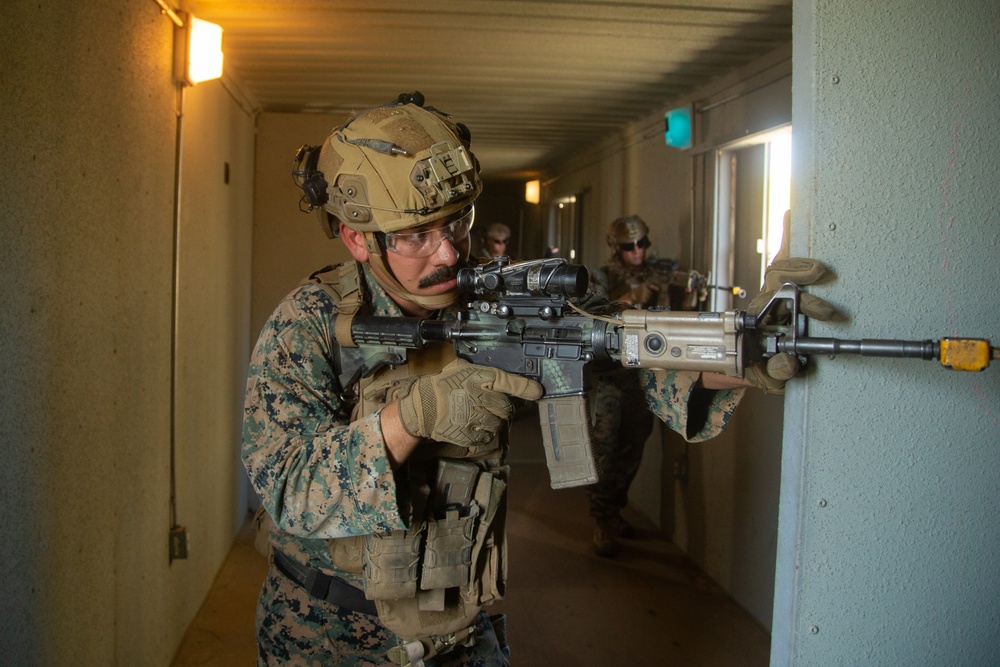 1st Battalion, 1st Marines participate in EOTG Raid Leaders Course