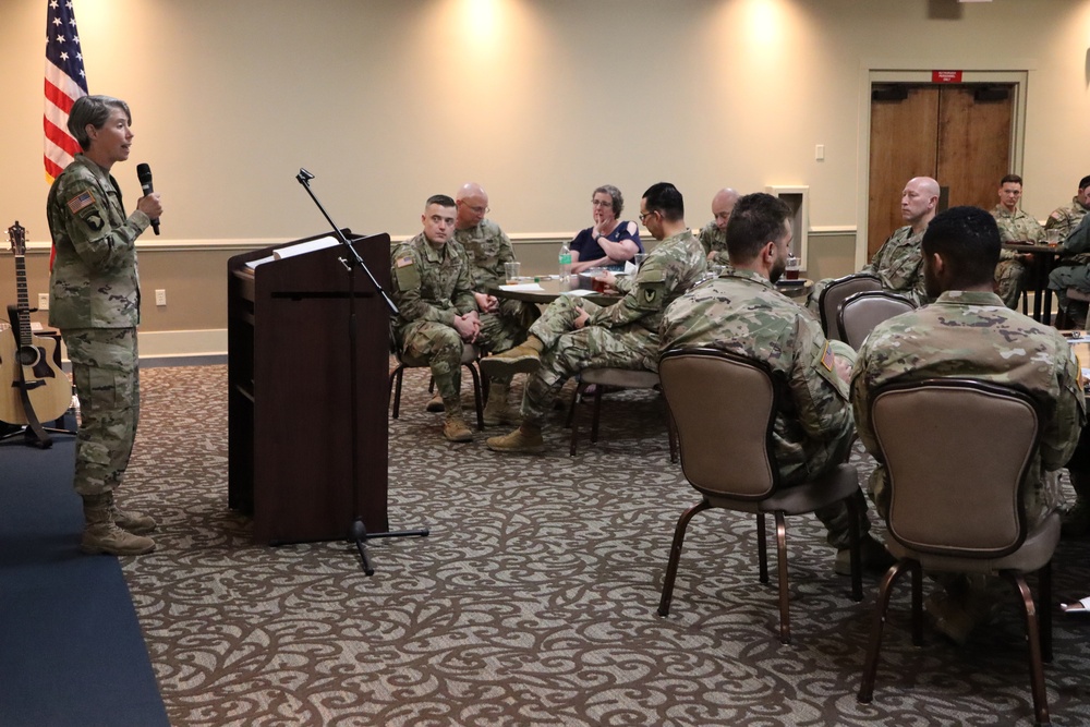 National Prayer Luncheon offers praise to power of prayer