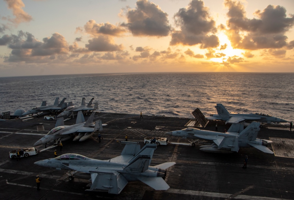 Sailors Move Aircraft