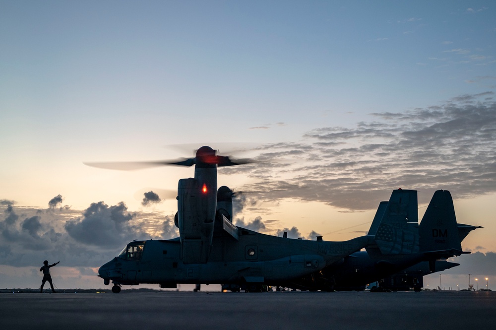 VMM-364 conduct training near Red Sea