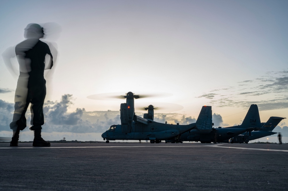 VMM-364 conduct training near Red Sea