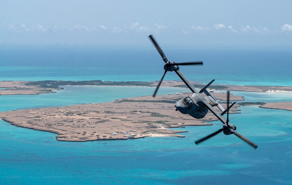 VMM-364 conduct training near Red Sea