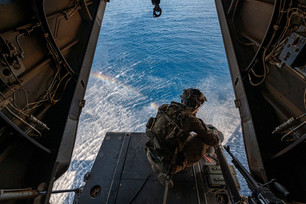 VMM-364 conduct training near Red Sea