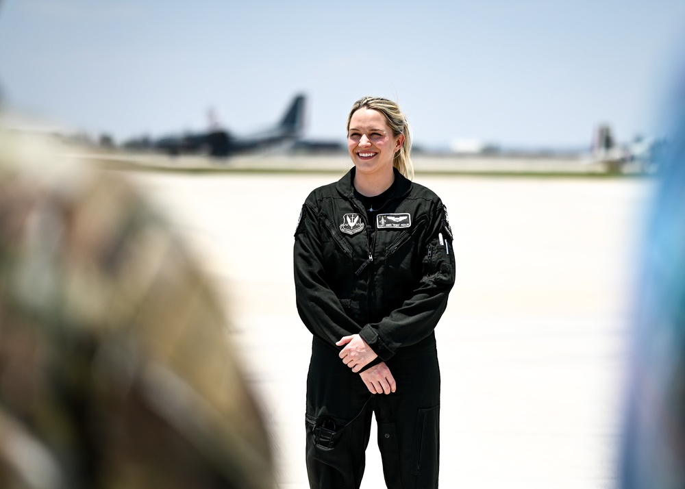 F-16 Viper Demo team participates in FAMEX 2023