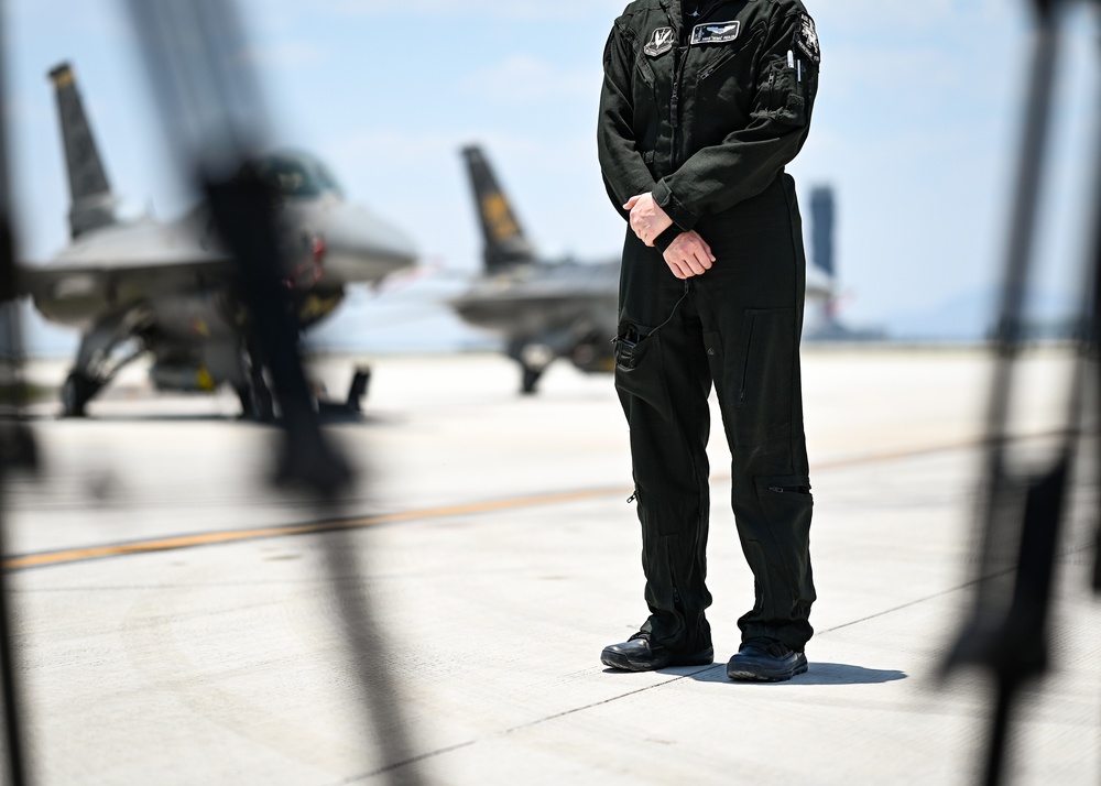 F-16 Viper Demo team participates in FAMEX 2023