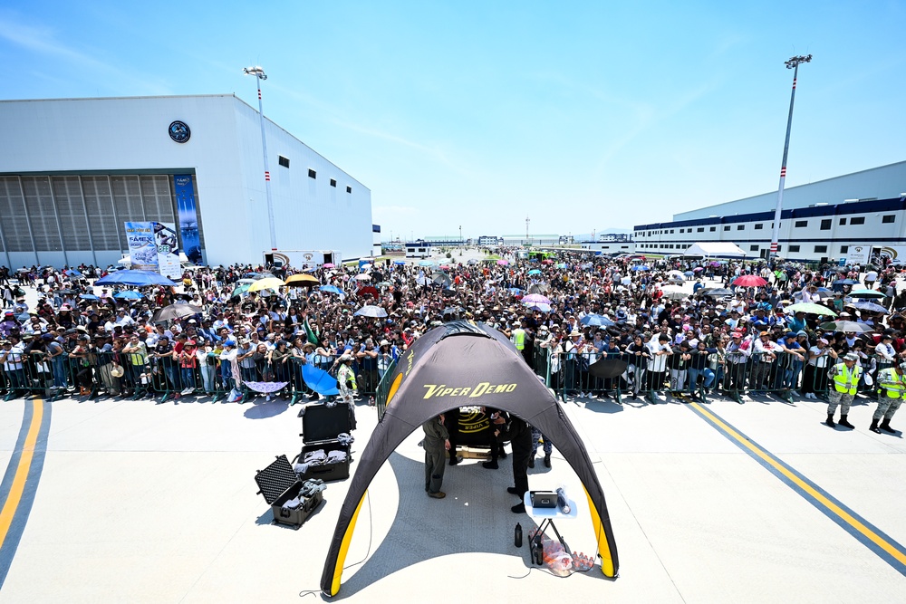 F-16 Viper Demo team participates in FAMEX 2023