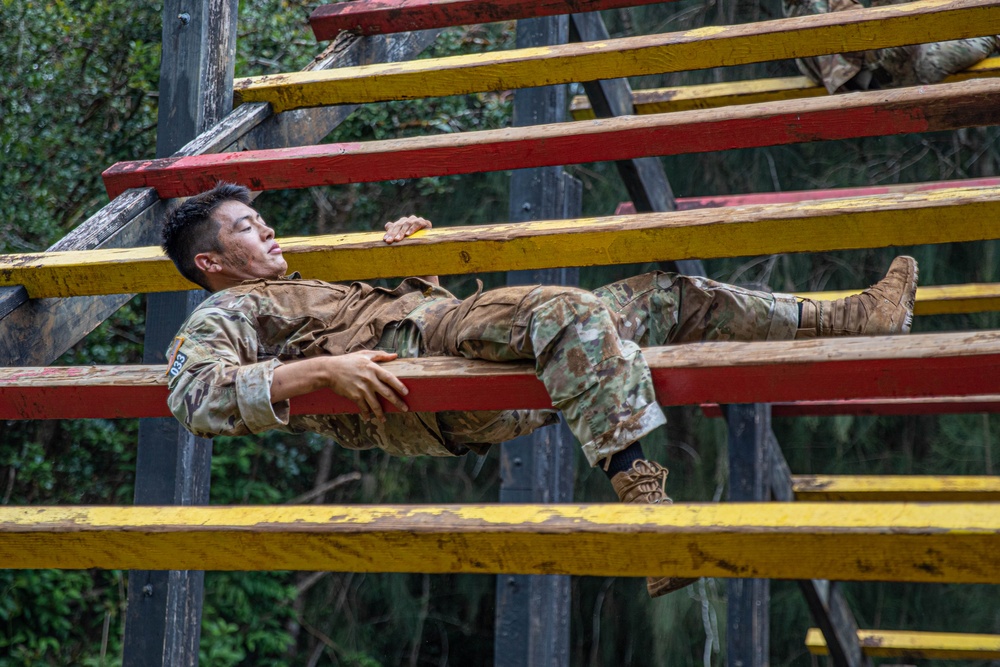 DVIDS - Images - Air Assault: Obstacle Course [Image 1 of 20]