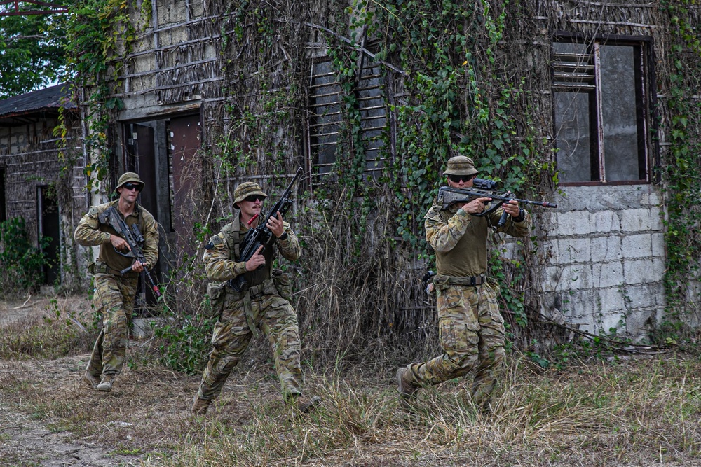 1-27 Delta mounted movement with the Australian Defense Force in Nippa Hut Village, Fort Magsaysay, Philippines
