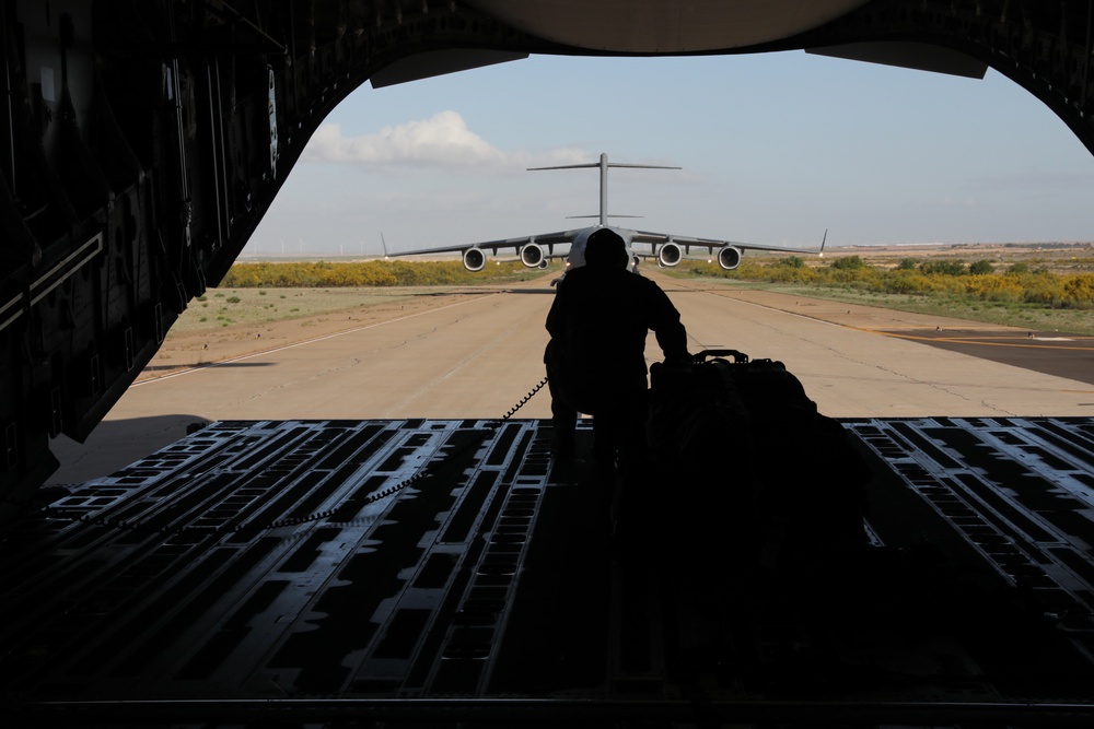 U.S. Army Soldiers and Airmen Train with Spanish Airborne Brigade During Swift Response 23