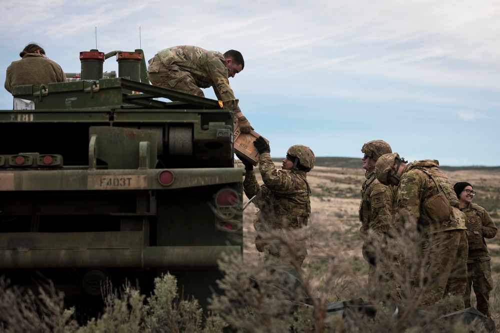 Fires in the Field: Washington National Guard field artillery company complete Table VI cert.