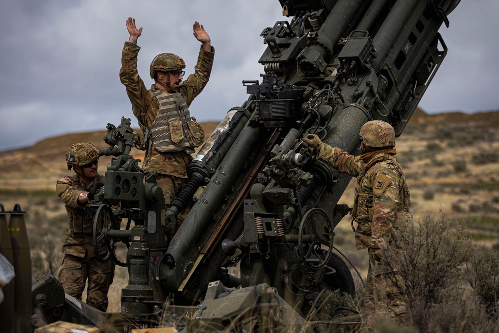 Fires in the Field: Washington National Guard field artillery company complete Table VI cert.