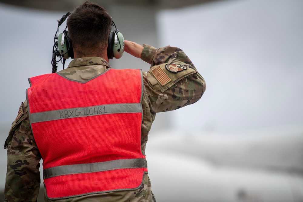 General Rupp flies with the 961st AACS