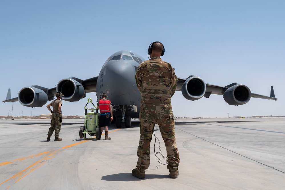 15th EAS provides airlift support
