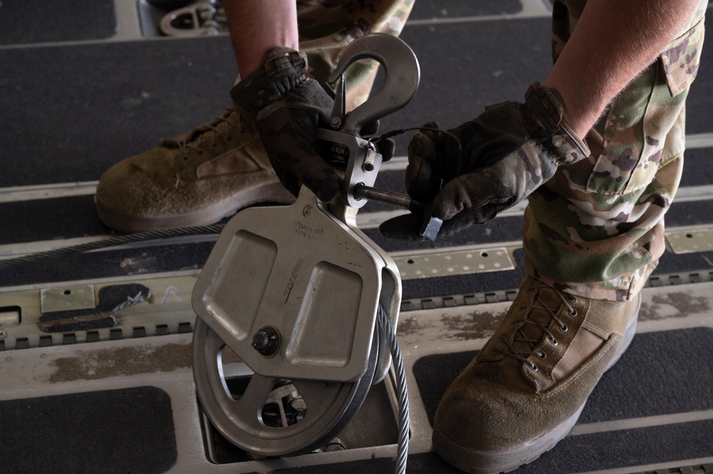 15th EAS provides airlift support