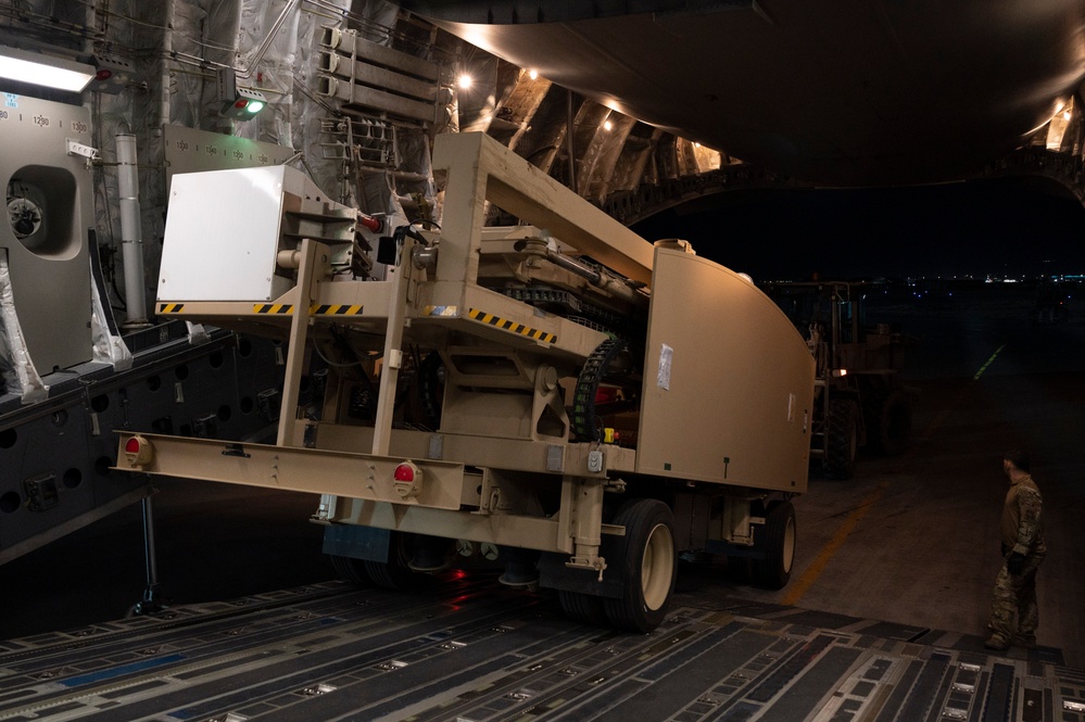 15th EAS provides airlift support