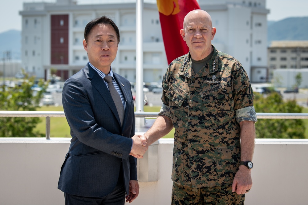 CMC and SMMC visit MCAS Iwakuni