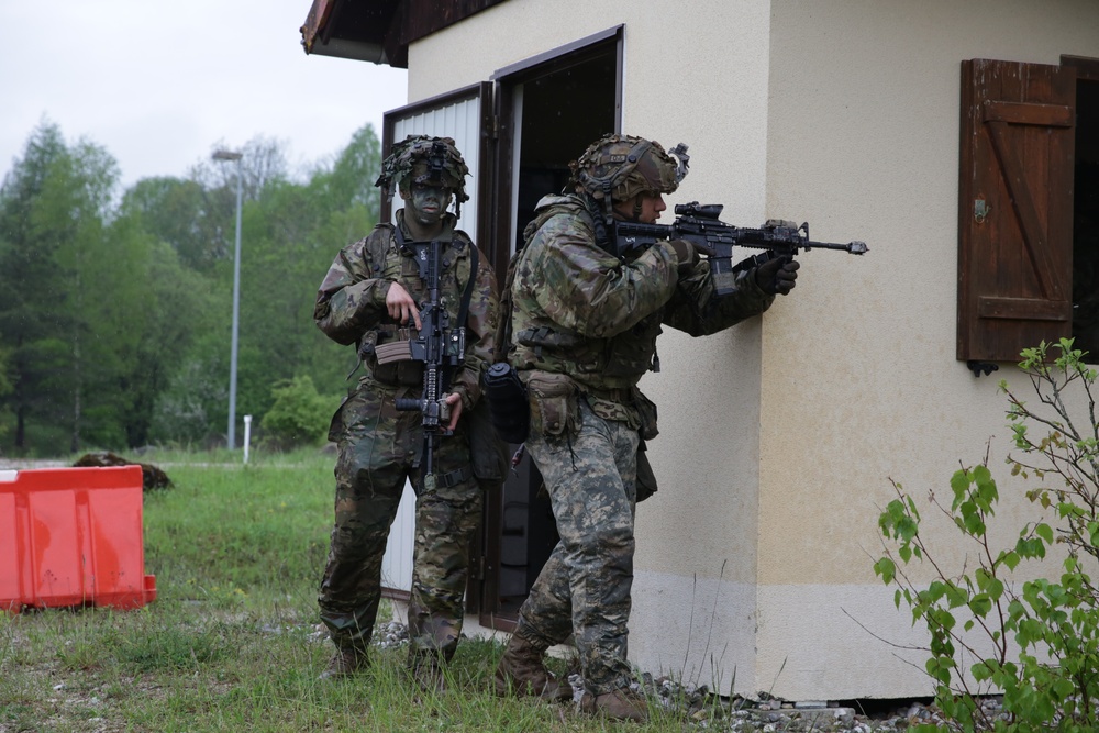 Soldiers Conducting Squad Movements