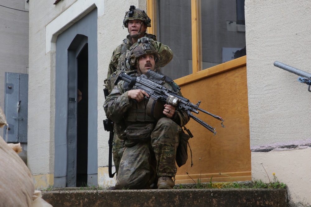 Soldiers Conducting Squad Movements