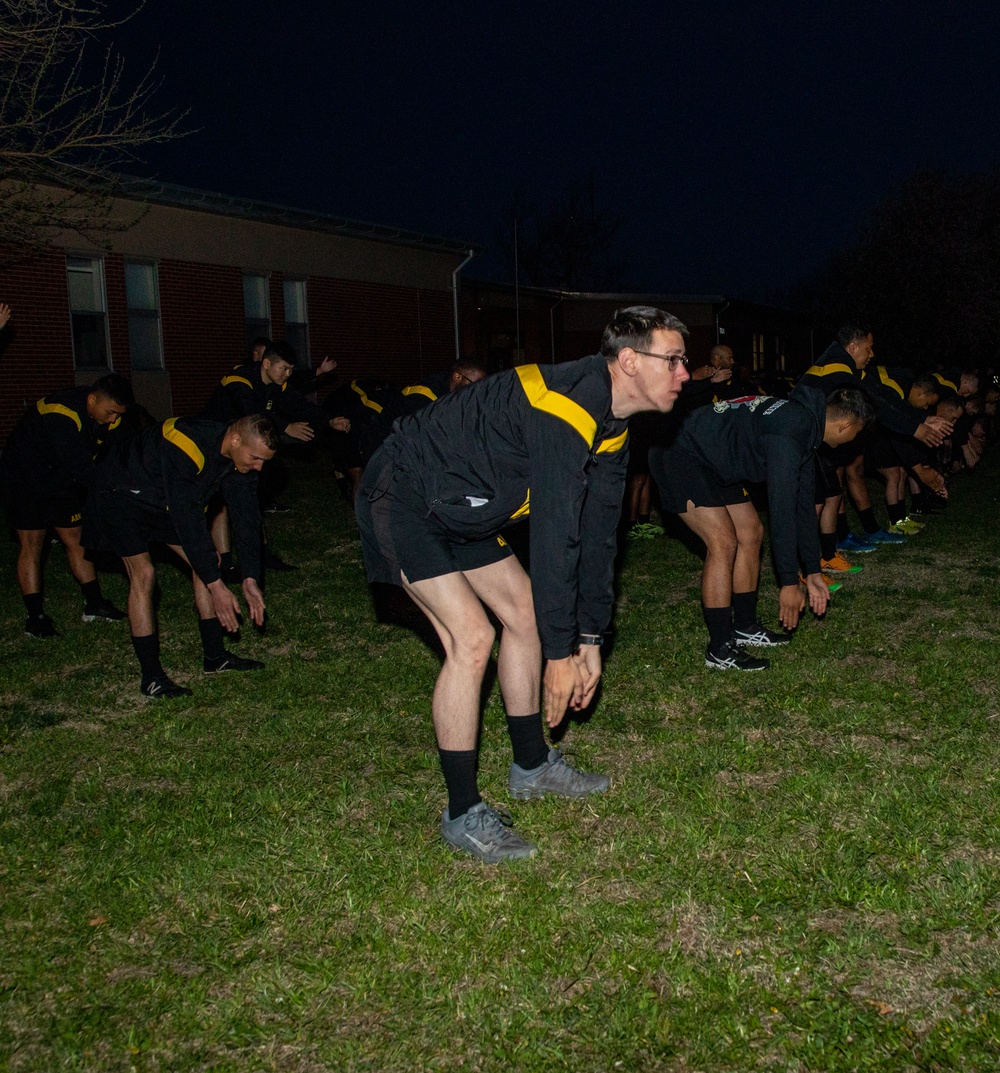 CSM Raby conducts PT with junior enlisted Soldiers