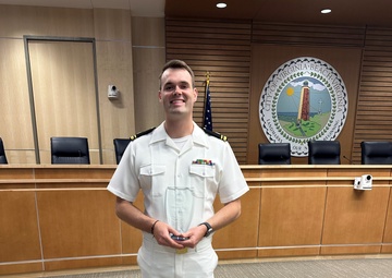Lt. j.g Receives Mayor's Lifesaving Award