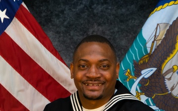 Sailor of the Quarter: Yeoman 1st Class Clifford Nobles