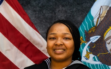 Bluejacket of the Quarter: Yeoman 3rd Class Chiyna Williams