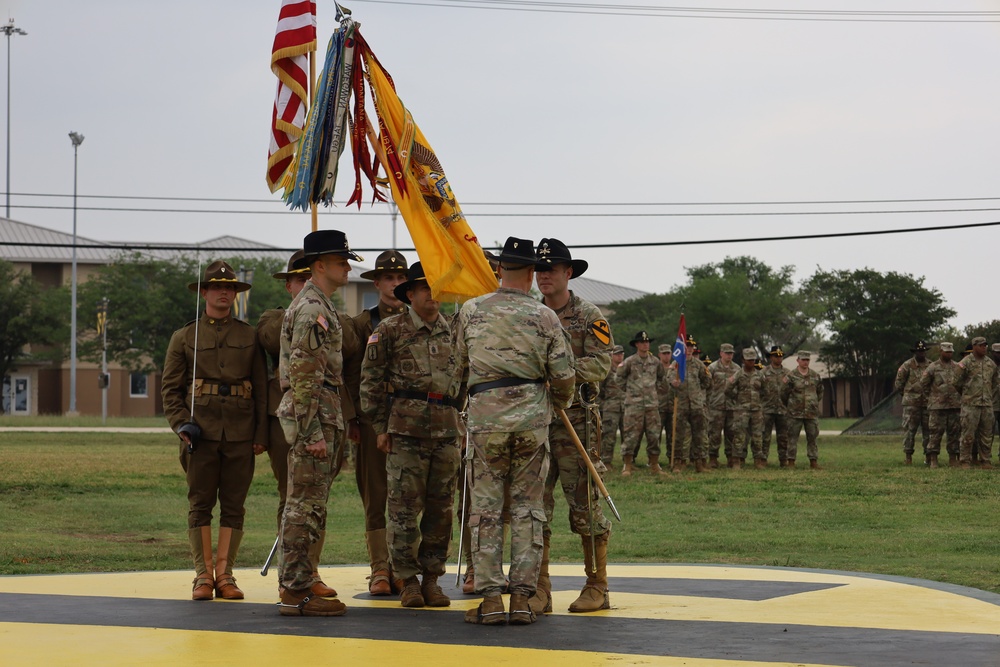 Division Cavalry Holds First Change Of Command