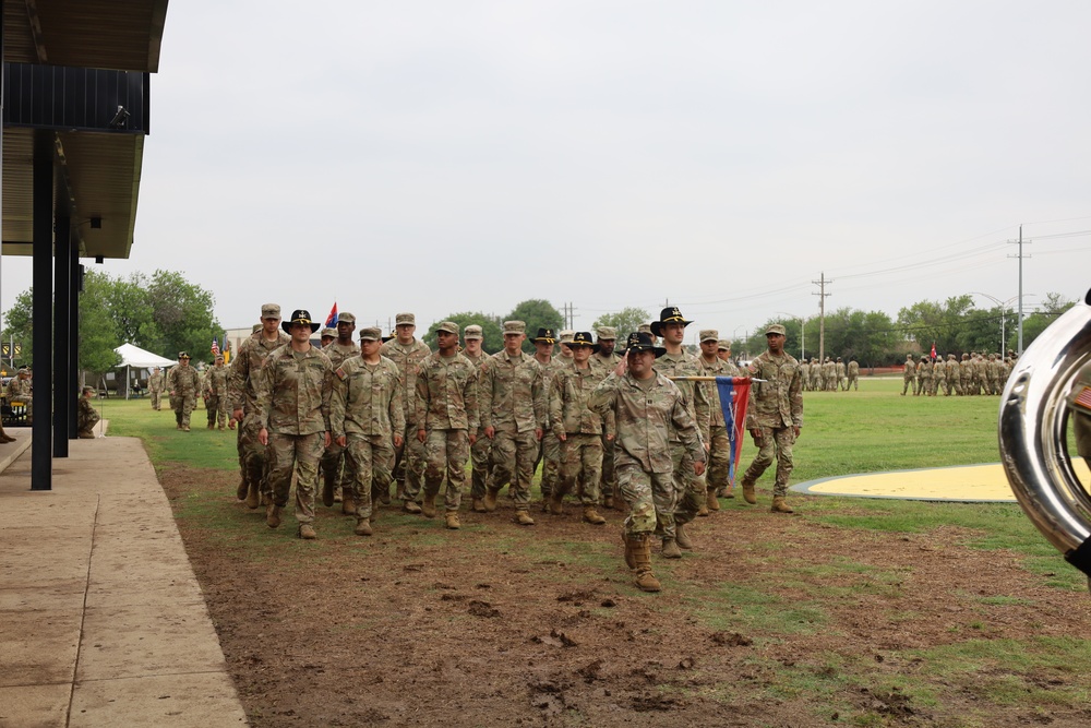 Division Cavalry Holds First Change Of Command